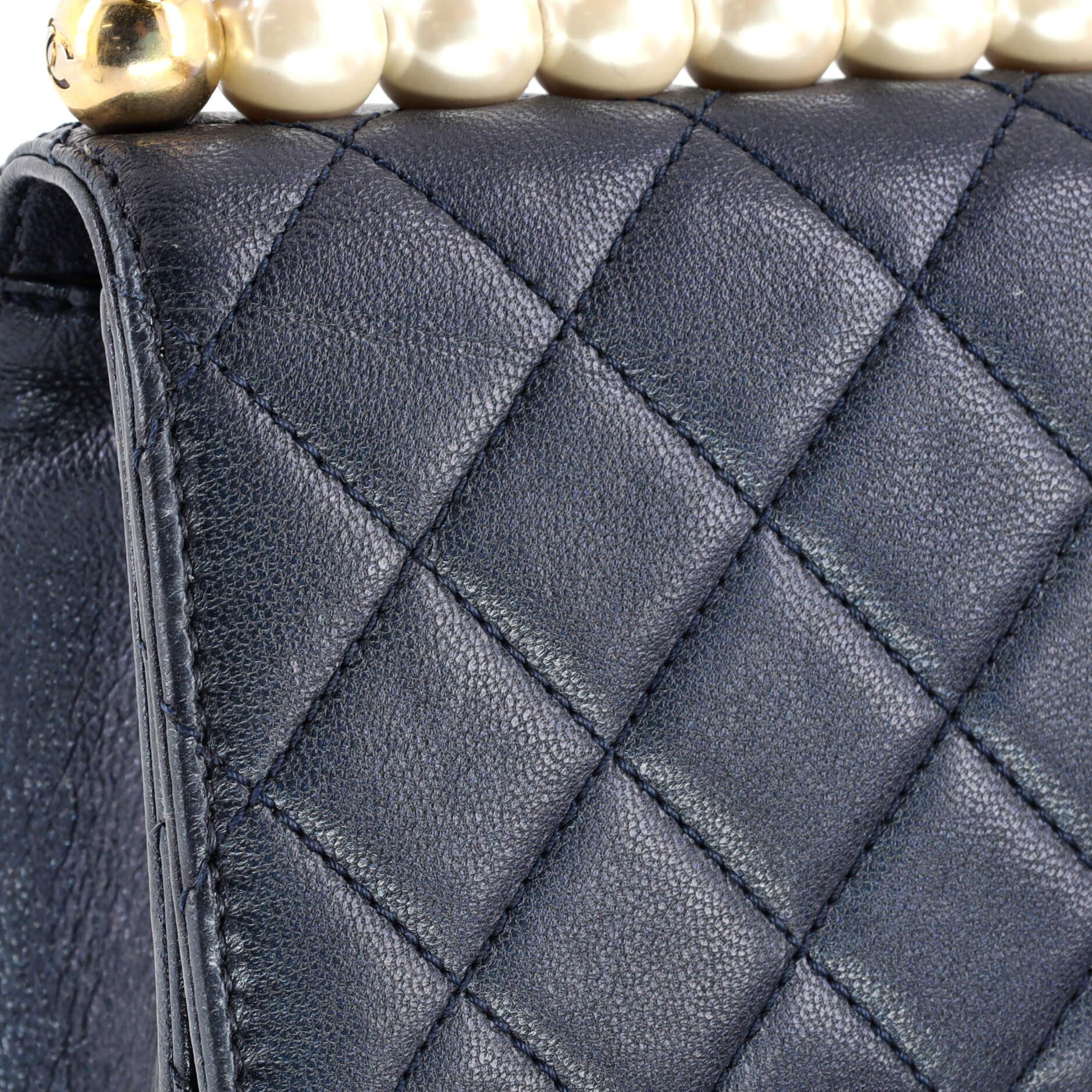 Chanel Model: Condition: Very good. CChic Pearls Flap Bag Quilted Lambskin Small For Sale 5