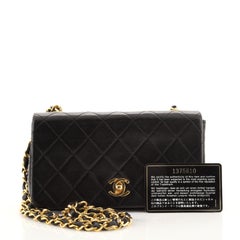Chanel Modell: Vintage Full Flap Tasche aus gestepptem Lammfell Mini