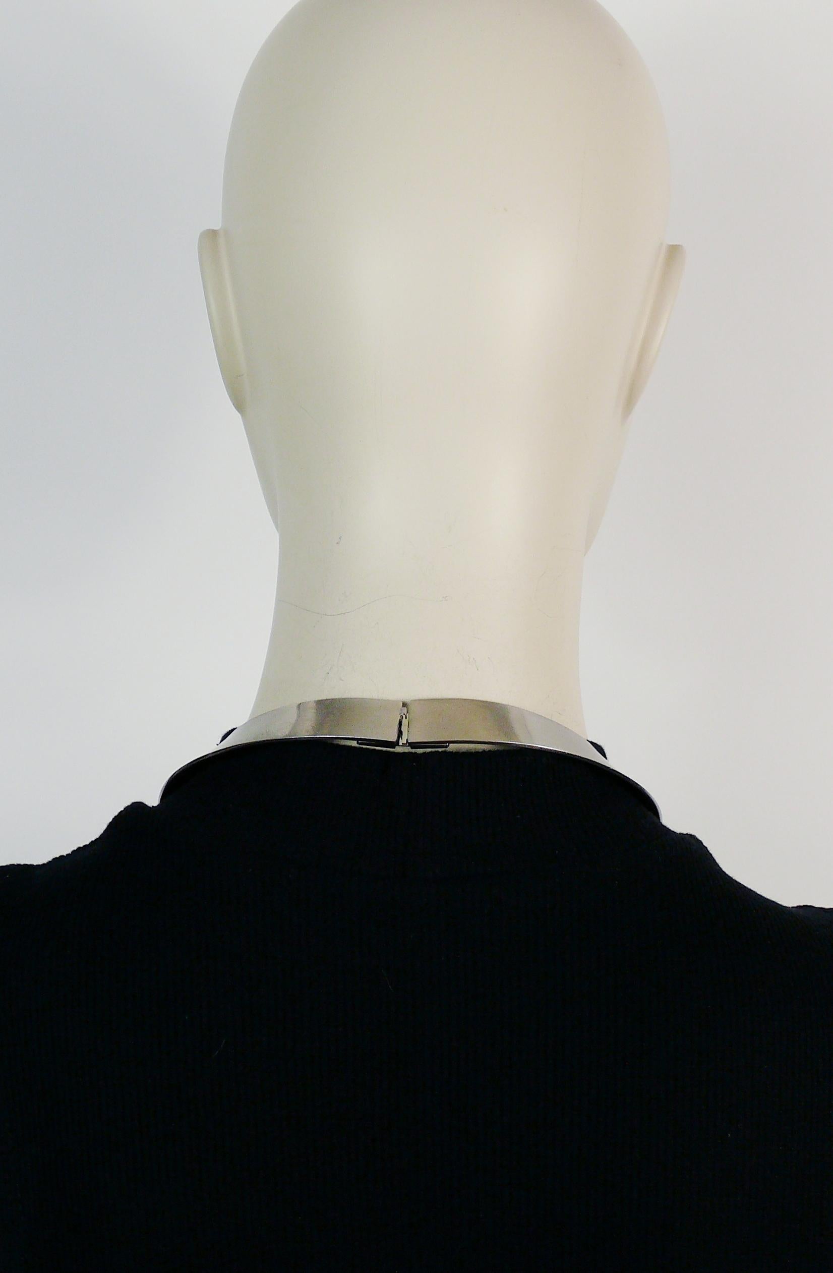 Collar gargantilla modernista Chanel con colgante de ágata en venta 10