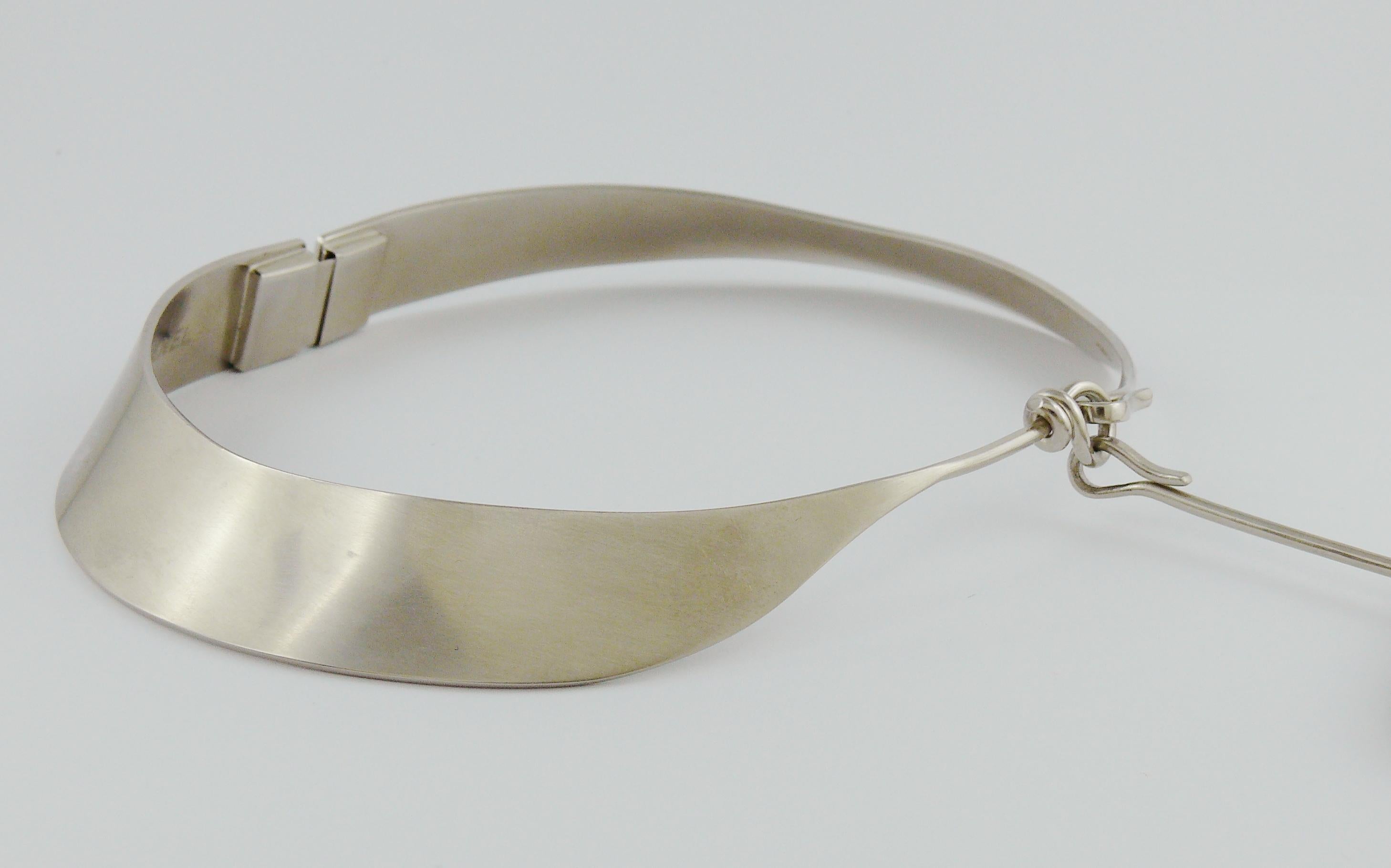 Collar gargantilla modernista Chanel con colgante de ágata en venta 3