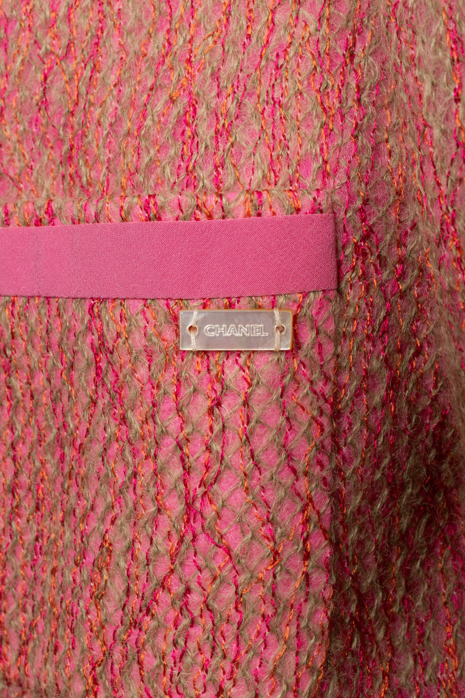 Chanel Mohair and Silk Pink Jacket With Silk Lining For Sale 3