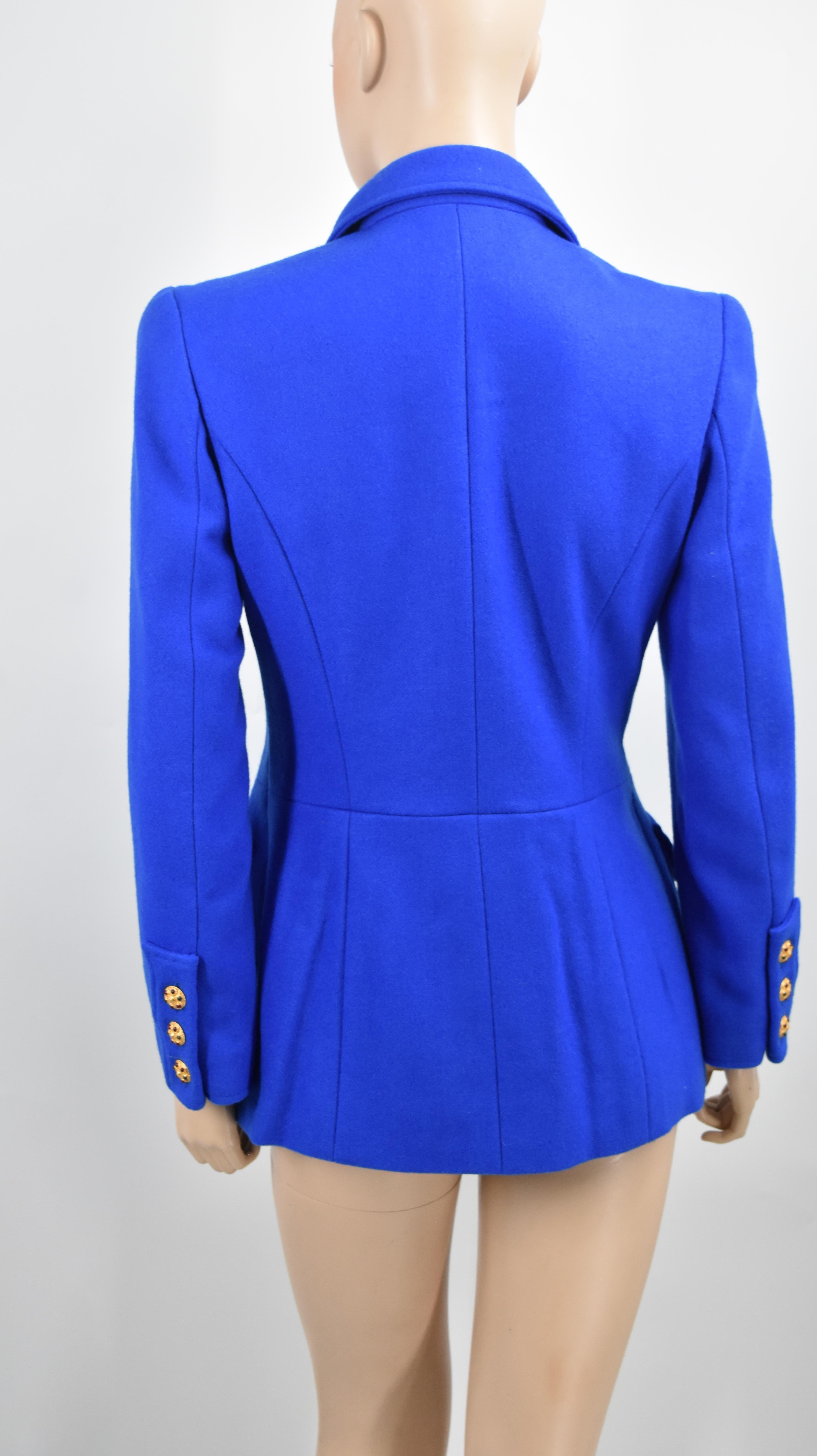 Chanel Most Wanted 96A Otoño 1996 Recorte trenzado Pasarela CC Logo Chaqueta Abrigo 40 Nuevo Azul en venta