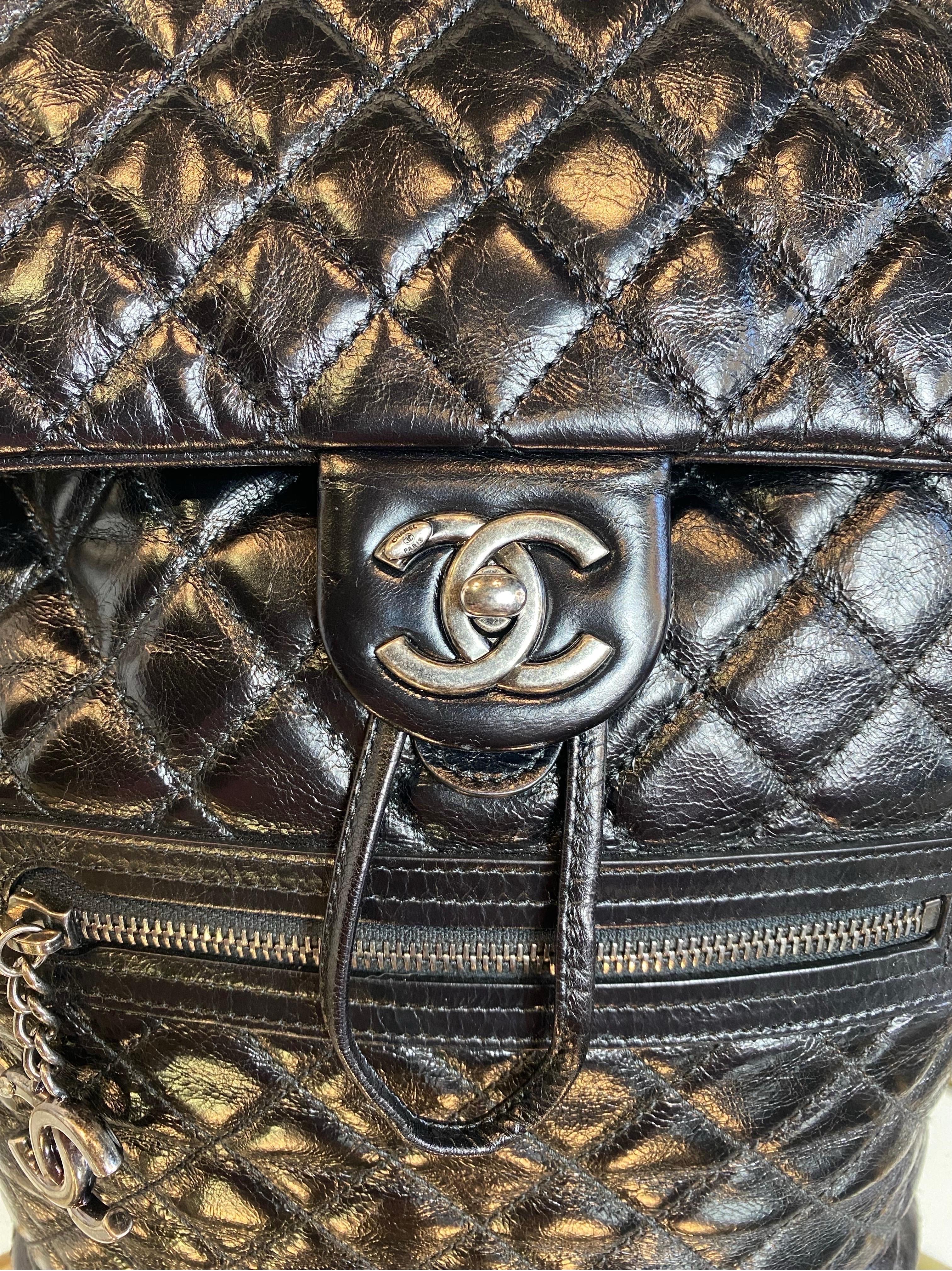 Women's or Men's Chanel Mountain Black quilted leather Backpack For Sale