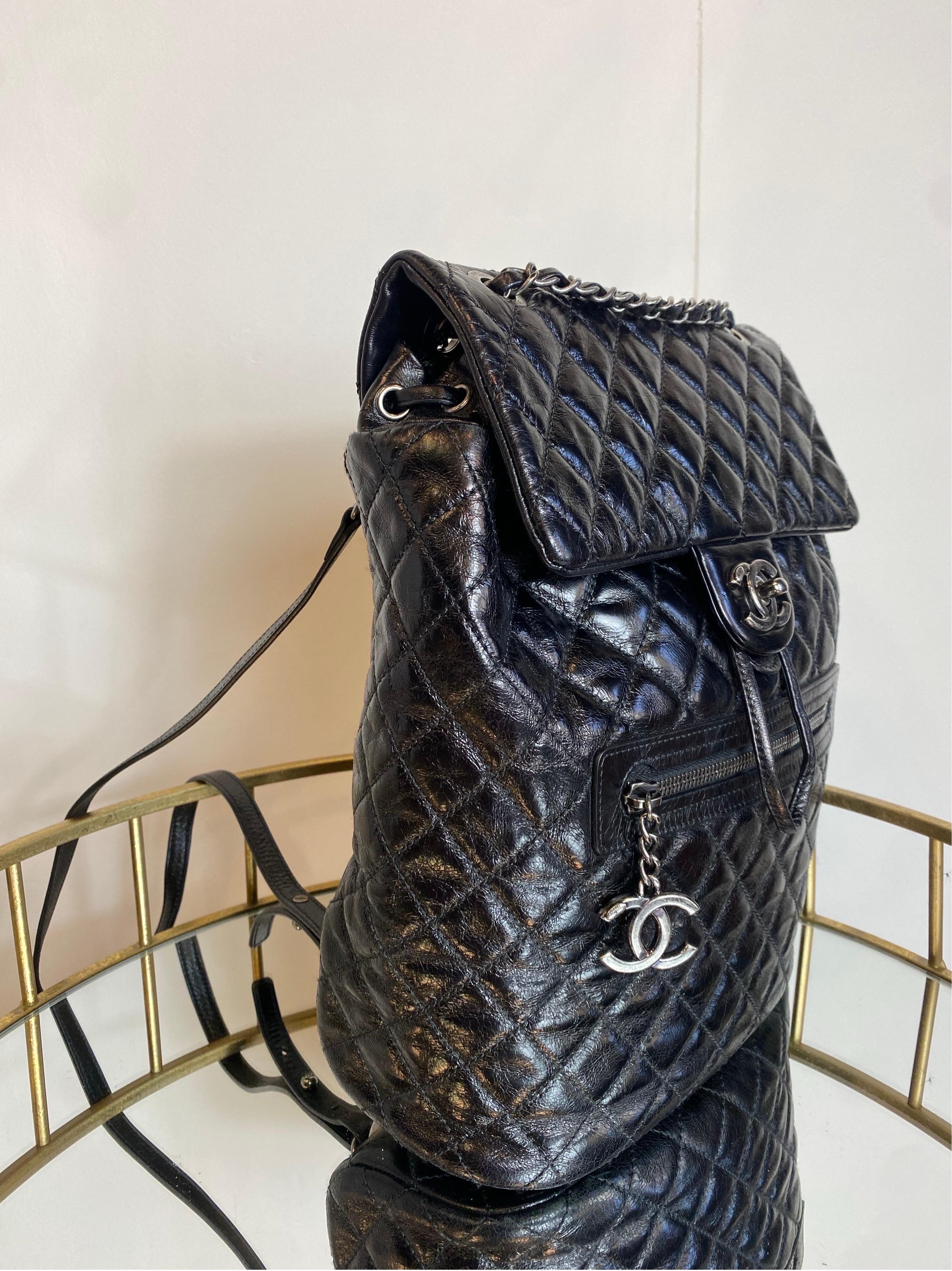 Chanel Mountain Black quilted leather Backpack  For Sale 1