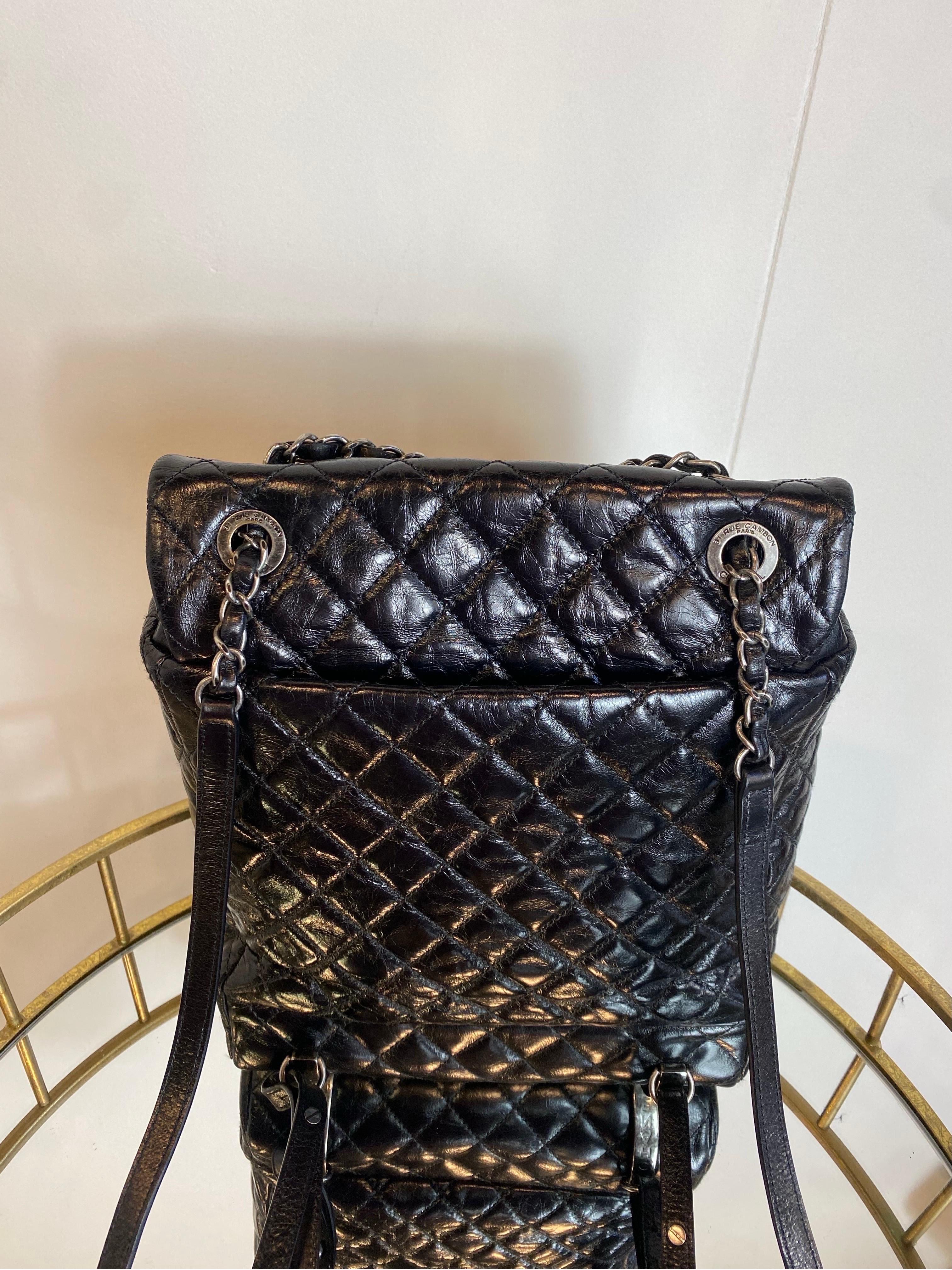 Chanel Mountain Black quilted leather Backpack For Sale 3