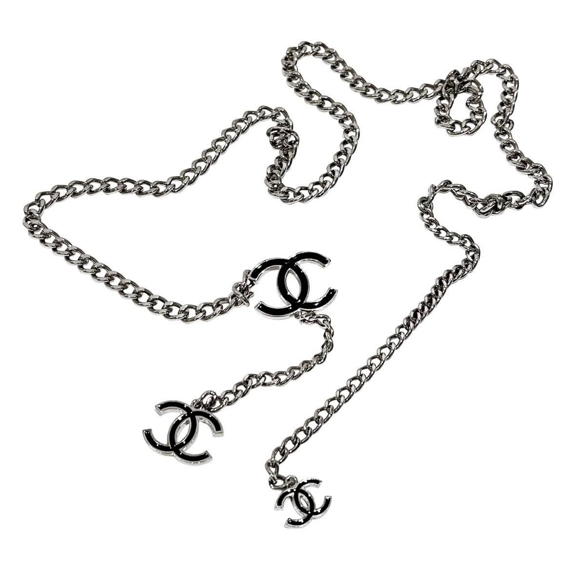 Chanel Multi-Charm Chain Belt (2009) In Excellent Condition In Los Angeles, CA