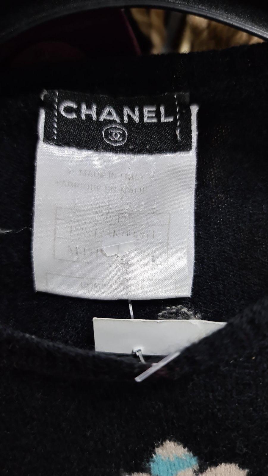 Chanel Multi Colored Cashmere Cupid & Man on Horse Sweater For Sale 1