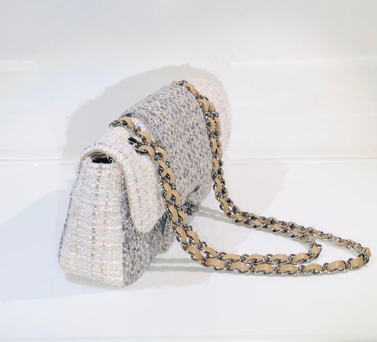 Chanel Multi-Coloured Tweed “CC” Silver Hardware Interlocking Flap Shoulder Bag  In Excellent Condition For Sale In Sheung Wan, HK