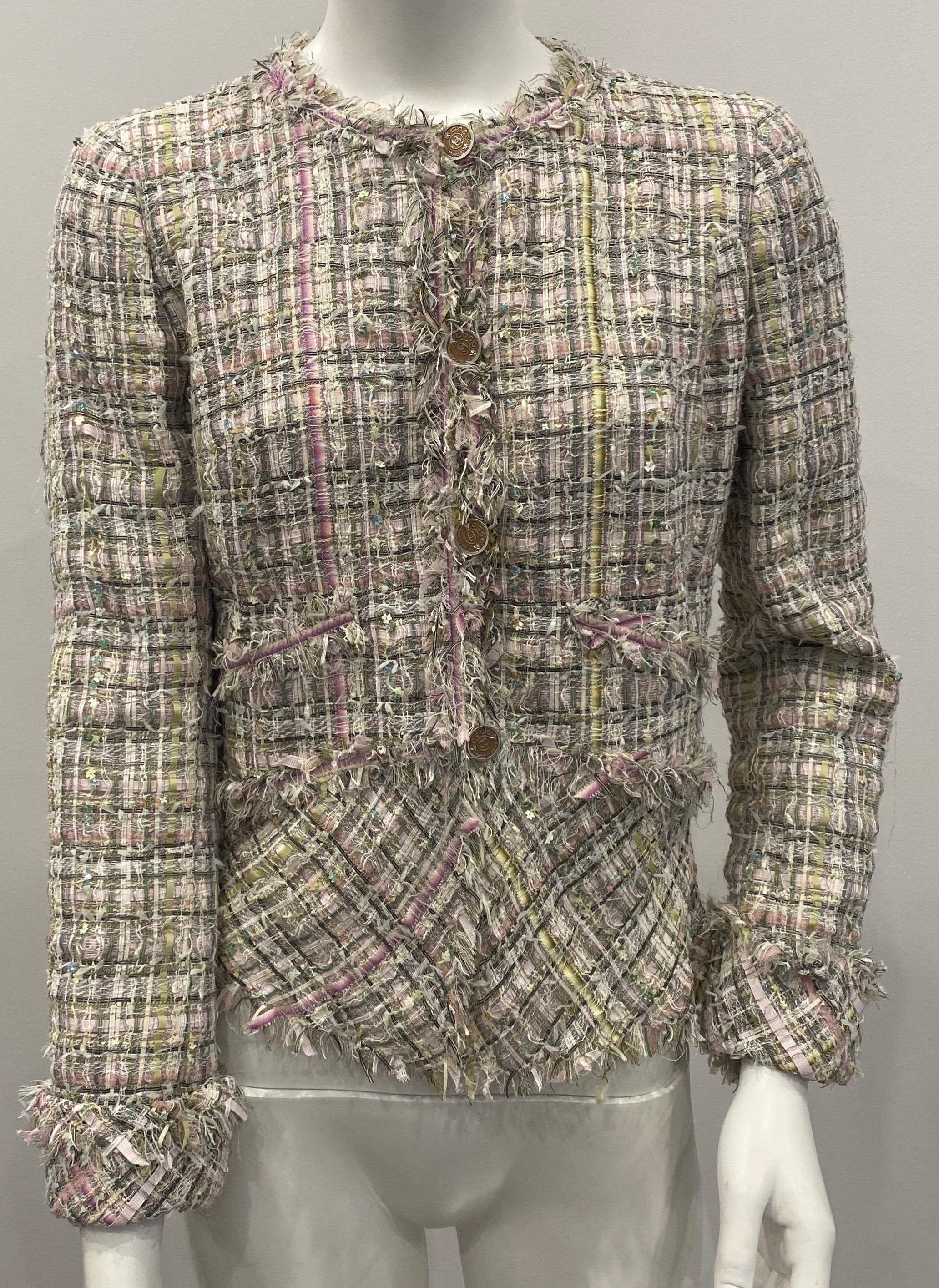 Chanel Multi Pastels Ribbon Boucle Jacket -Size 40- 2005P In Excellent Condition For Sale In West Palm Beach, FL