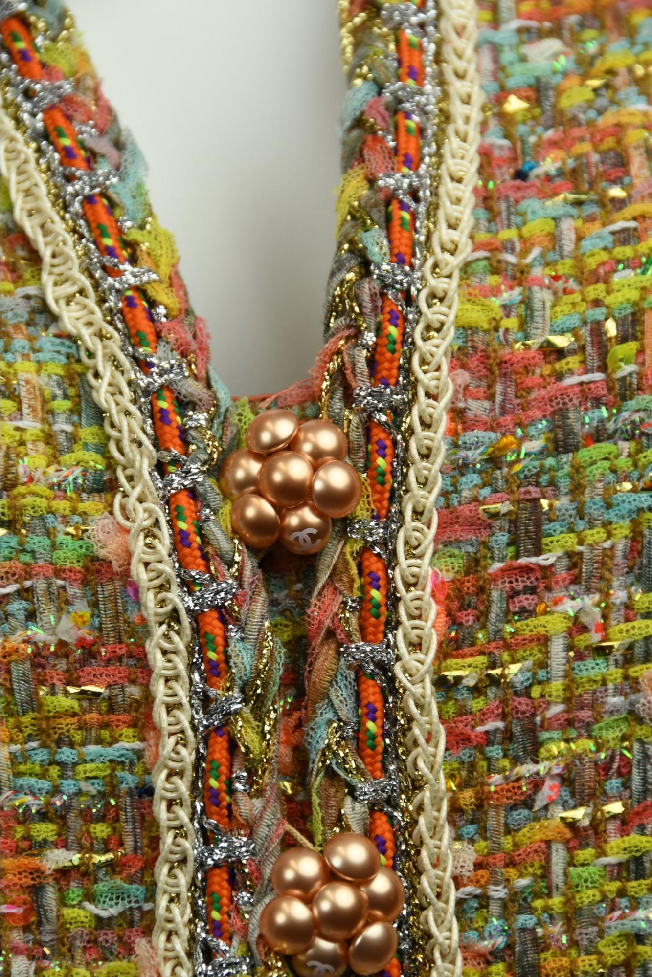Chanel Vestido Bouclé Multicolor Sin Mangas  Talla 4 US en venta 6