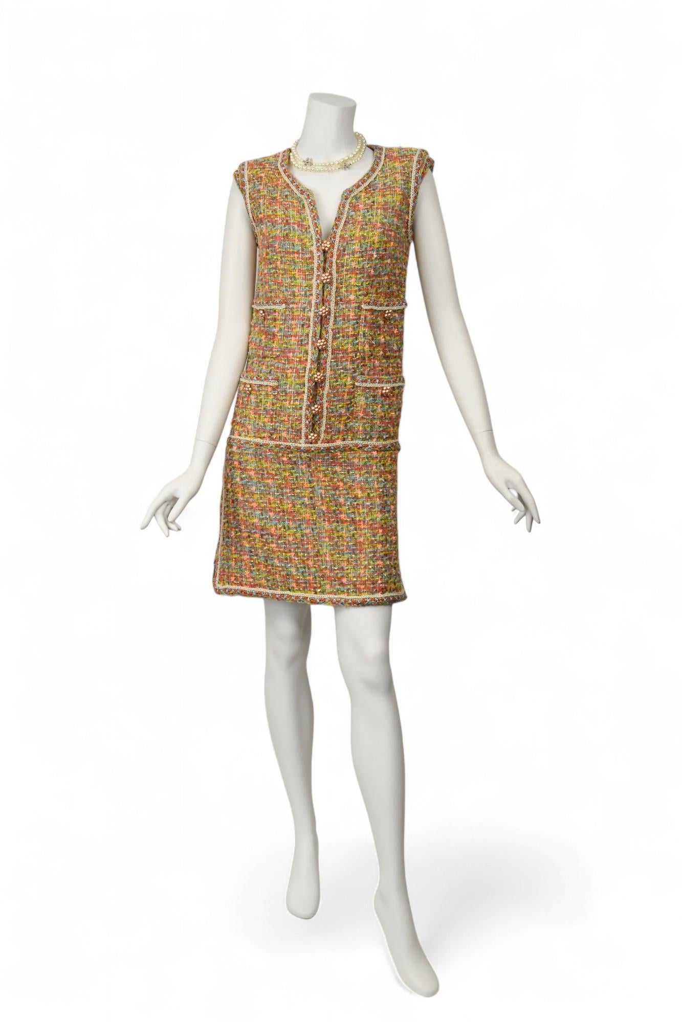 Chanel Vestido Bouclé Multicolor Sin Mangas  Talla 4 US Marrón en venta