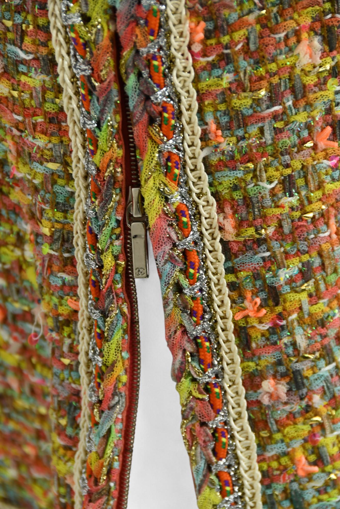Chanel Vestido Bouclé Multicolor Sin Mangas  Talla 4 US en venta 3