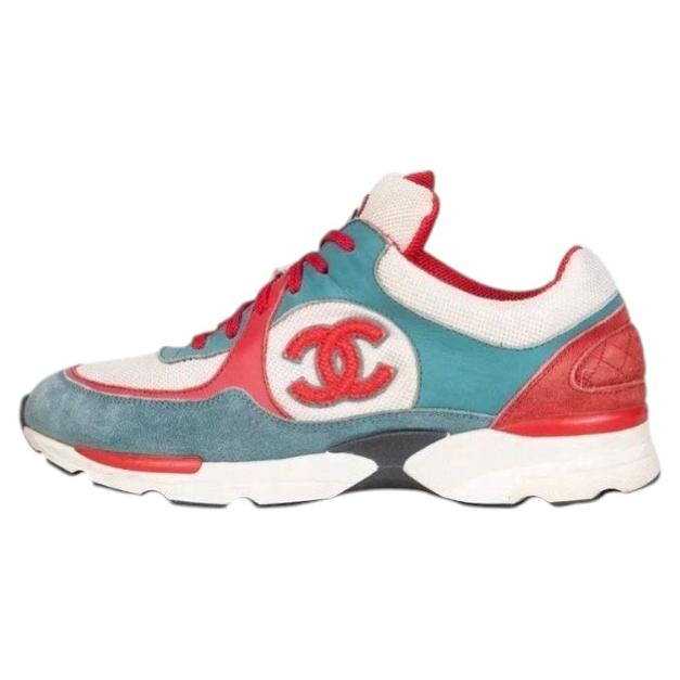 Chanel Multicolore CC Logo Scarpe da ginnastica Sz.35 in vendita