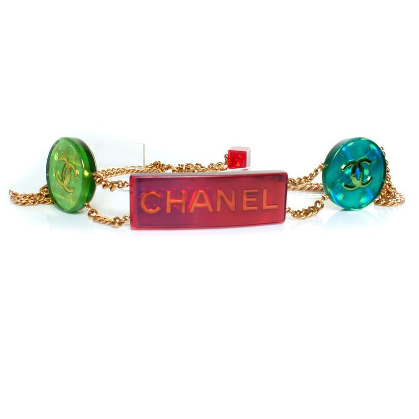 Chanel, mehrfarbig schillernder Kettengürtel im Zustand „Gut“ im Angebot in AMSTERDAM, NL