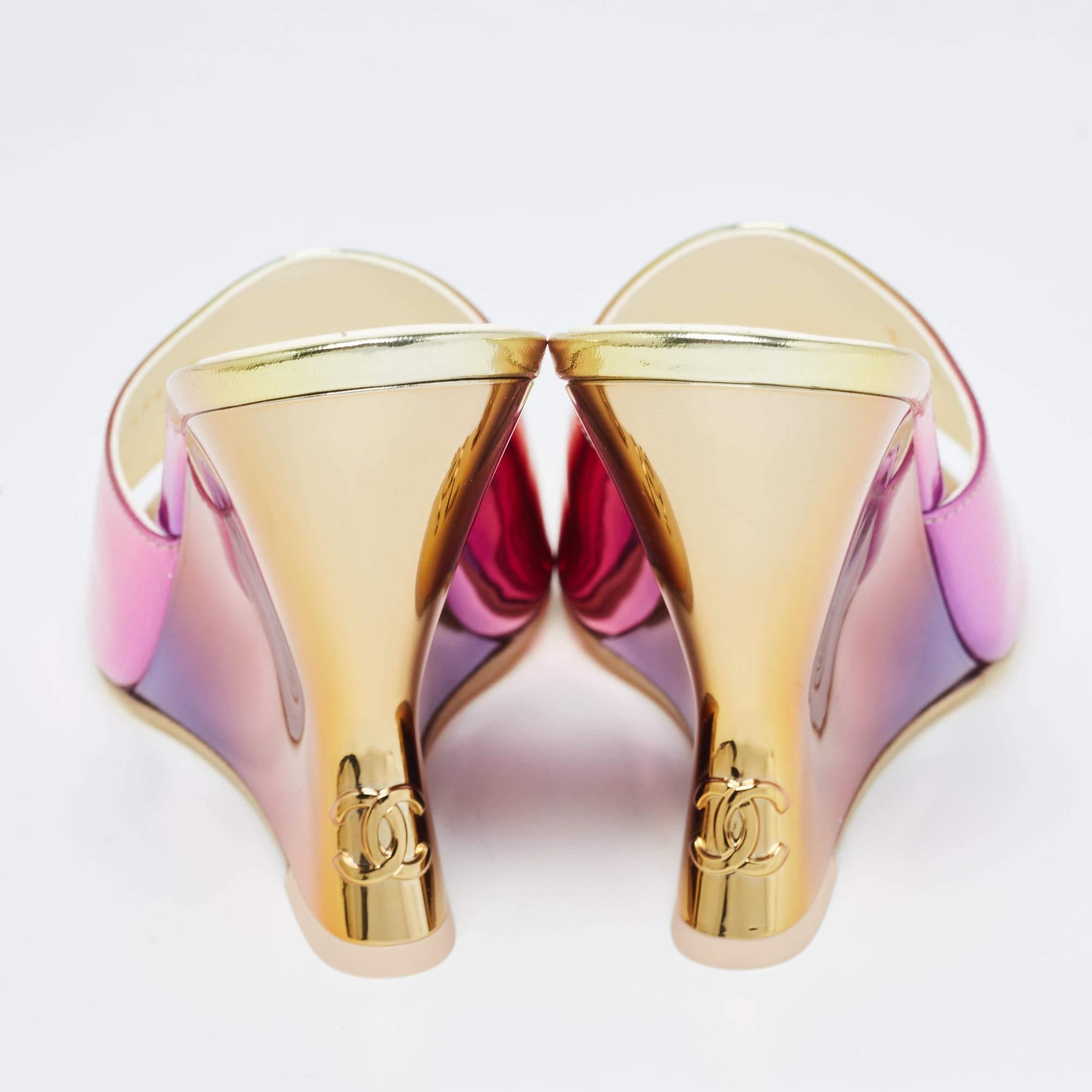 Women's Chanel Multicolor Mirror Leather CC Wedge Open Toe Slide Sandals Size 38
