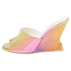 Chanel - Sandales à talons compensés en cuir miroir multicolore Taille 38