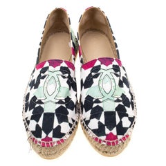 Chanel - Espadrille en toile imprimée multicolore CC, taille 41