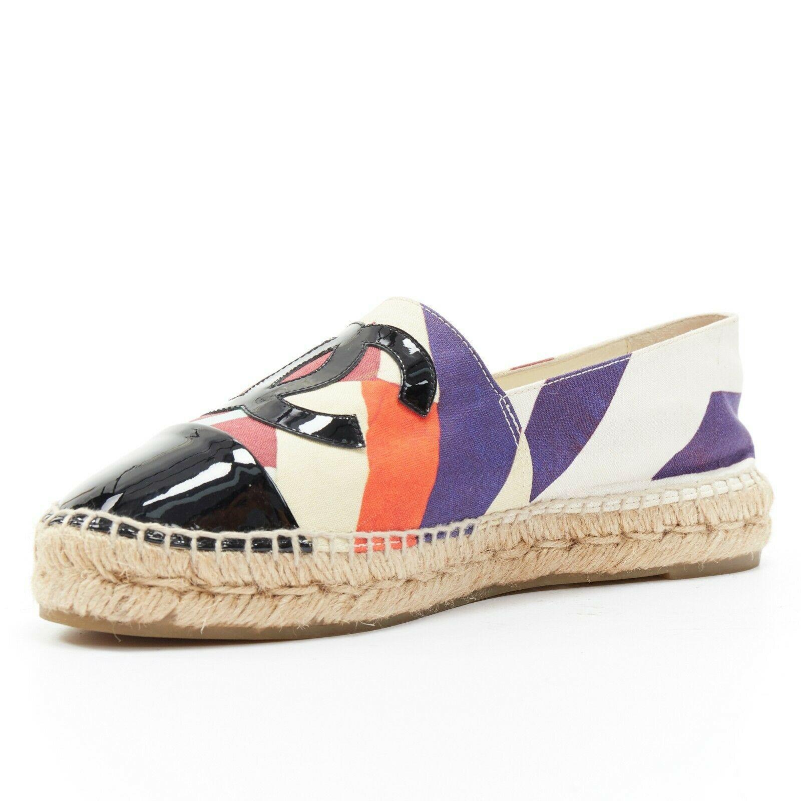 CHANEL multicolor print canvas patent toe cap CC logo dual sole espadrille EU38 In Excellent Condition In Hong Kong, NT