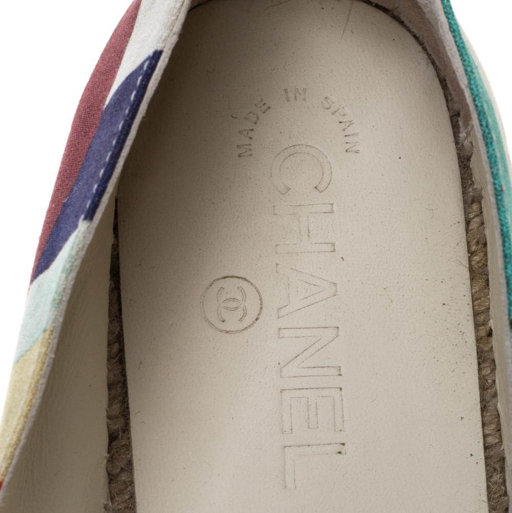 Chanel Multicolor Print Crepe CC Patent Cap Toe Espadrille Flats Size 42 1