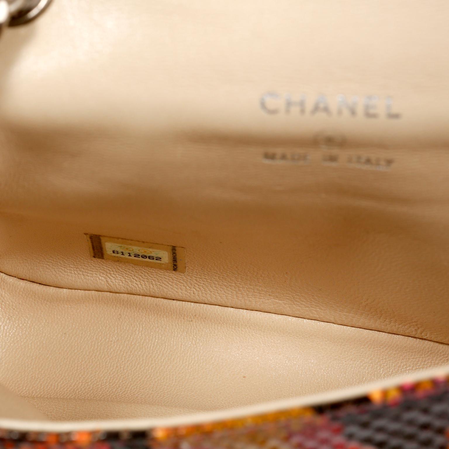 Chanel Mehrfarbige Python-Moderne  Mini-Klappentasche Damen