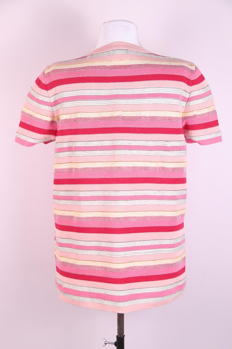 CHANEL Haut à manches courtes en tricot rayé multicolore Excellent état - En vente à Алматинский Почтамт, KZ