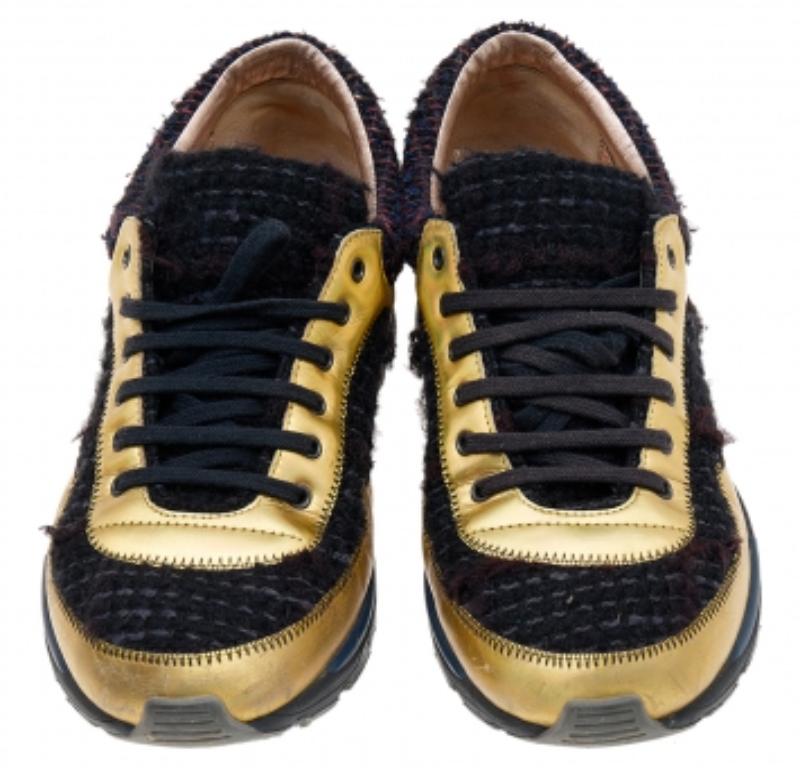 Chanel Multicolor Tweed Fabric And Leather CC Lace Up Sneakers Size 38. For Sale 3