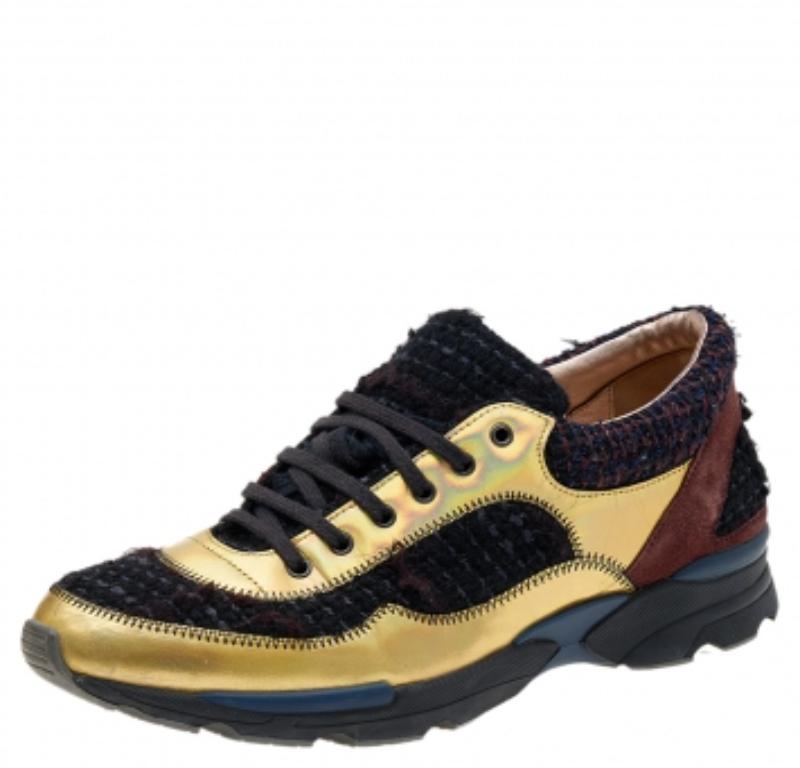 Chanel Multicolor Tweed Fabric And Leather CC Lace Up Sneakers Size 38. For Sale 4