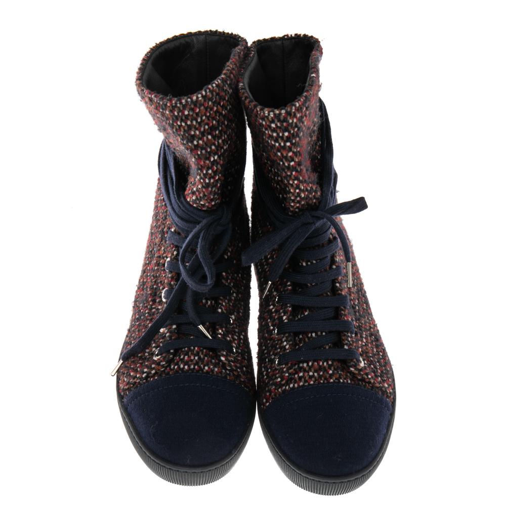 Chanel Multicolor Tweed Lace Wrap Ankle Boots Size 37.5 In Good Condition In Dubai, Al Qouz 2