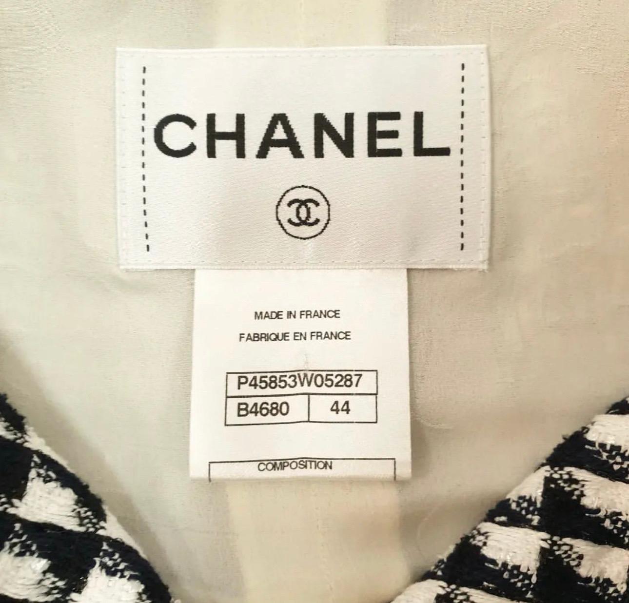 Chanel Multicolor Tweed Pearl Button Detail Textured Cropped Jacket  1