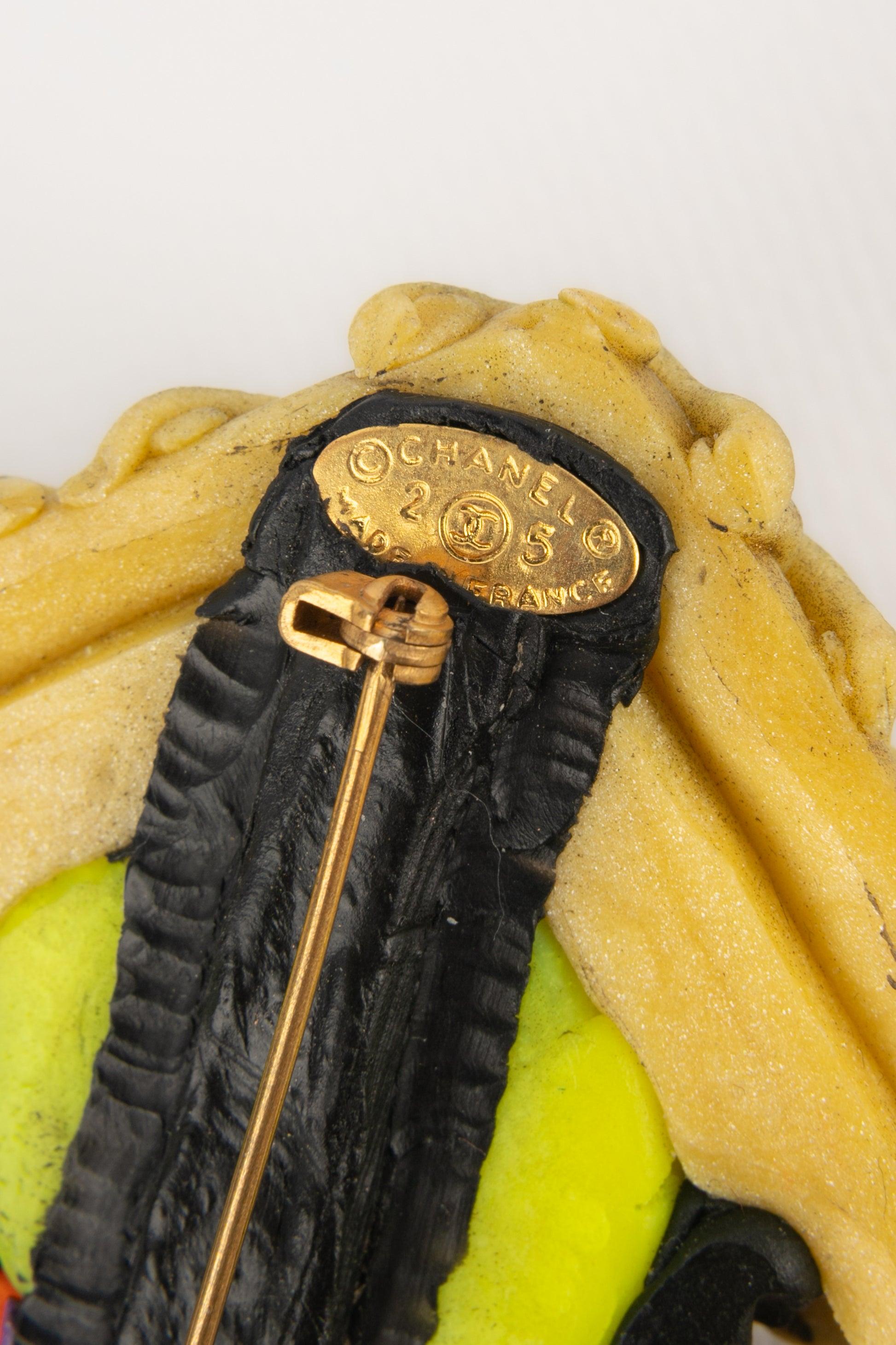 Broche Chanel Multicolor de Pasta Polimérica Fimo, 1991 en venta 7