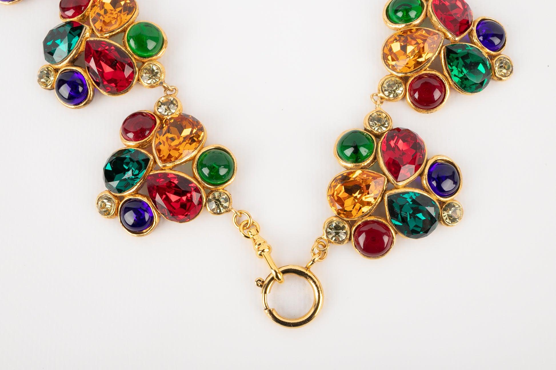 Collana Chanel con strass multicolore, 2cc6 in vendita 2