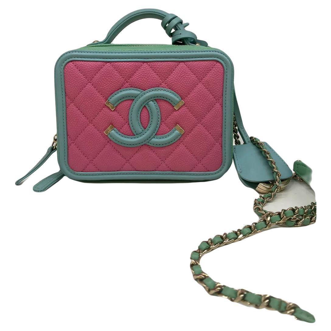 Mehrfarbiger Chanel-Schminktisch – klein im Angebot