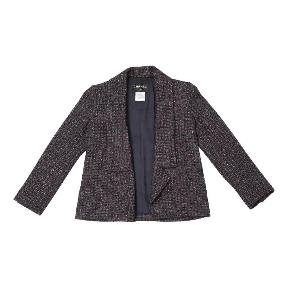 Chanel multicoloured tweed jacket
Composition: 39% Polyester, 23% Acrylic, 9% Metallic Polyester, 6% Wool.
Size 36 fr
Measurements
Length: 59 cm
Shoulders: 39 cm
Chest width: 40 cm
Sleeve length: 57 cm