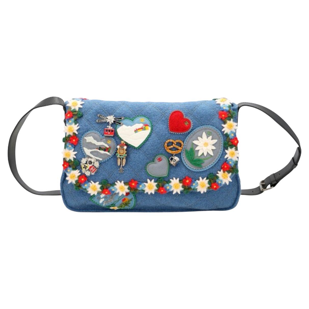 CHANEL Museum Grade Paris / Salzburg Österreichische Charme Tasche im Angebot