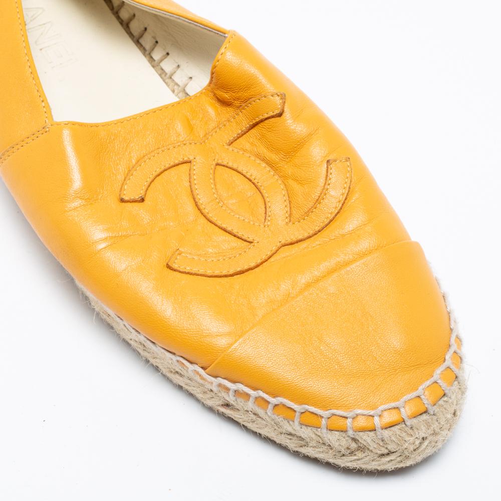 Chanel Mustard Leather CC Espadrille Flats Size 39 1