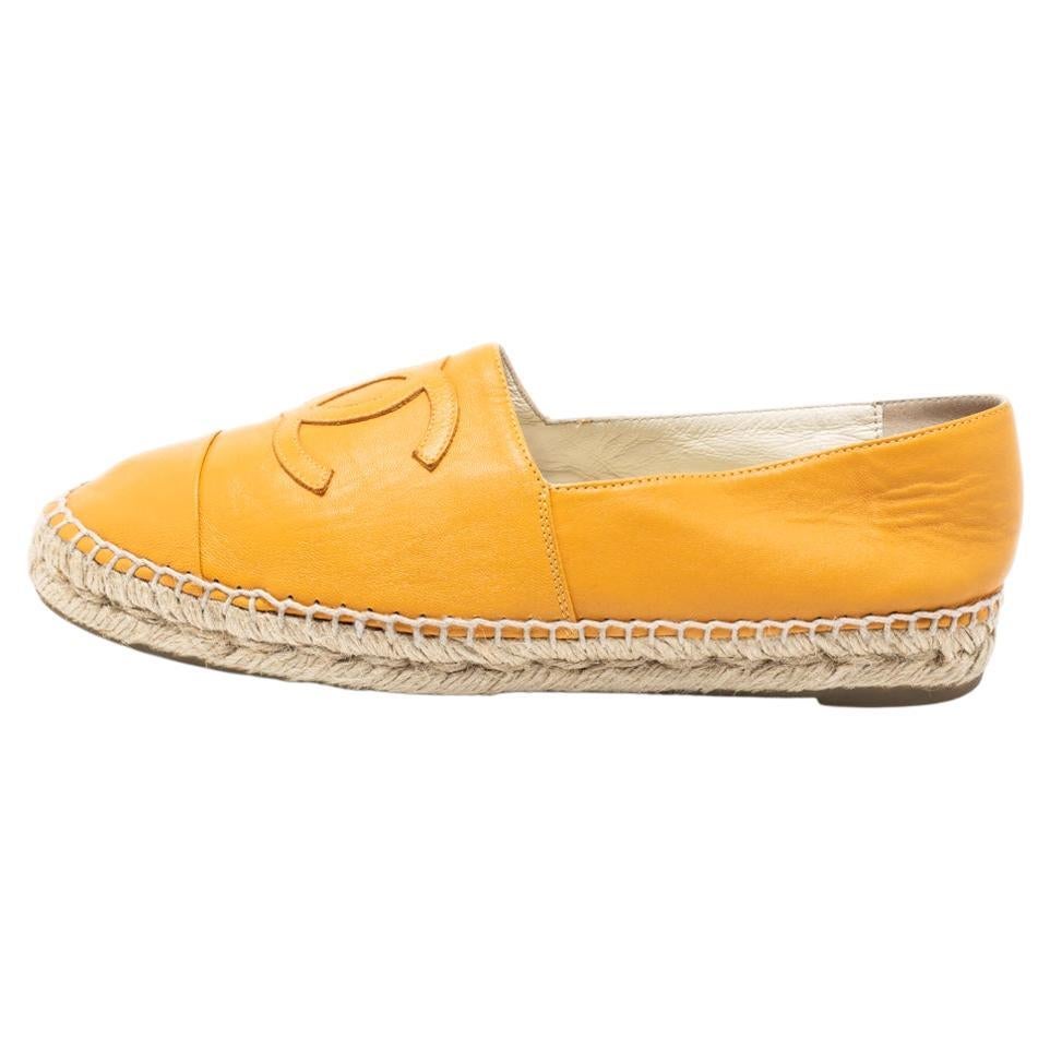 Chanel Mustard Leather CC Espadrille Flats Size 39