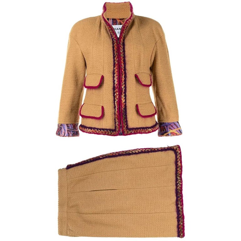 Chanel vintage bordeaux tweed wool skirt suit