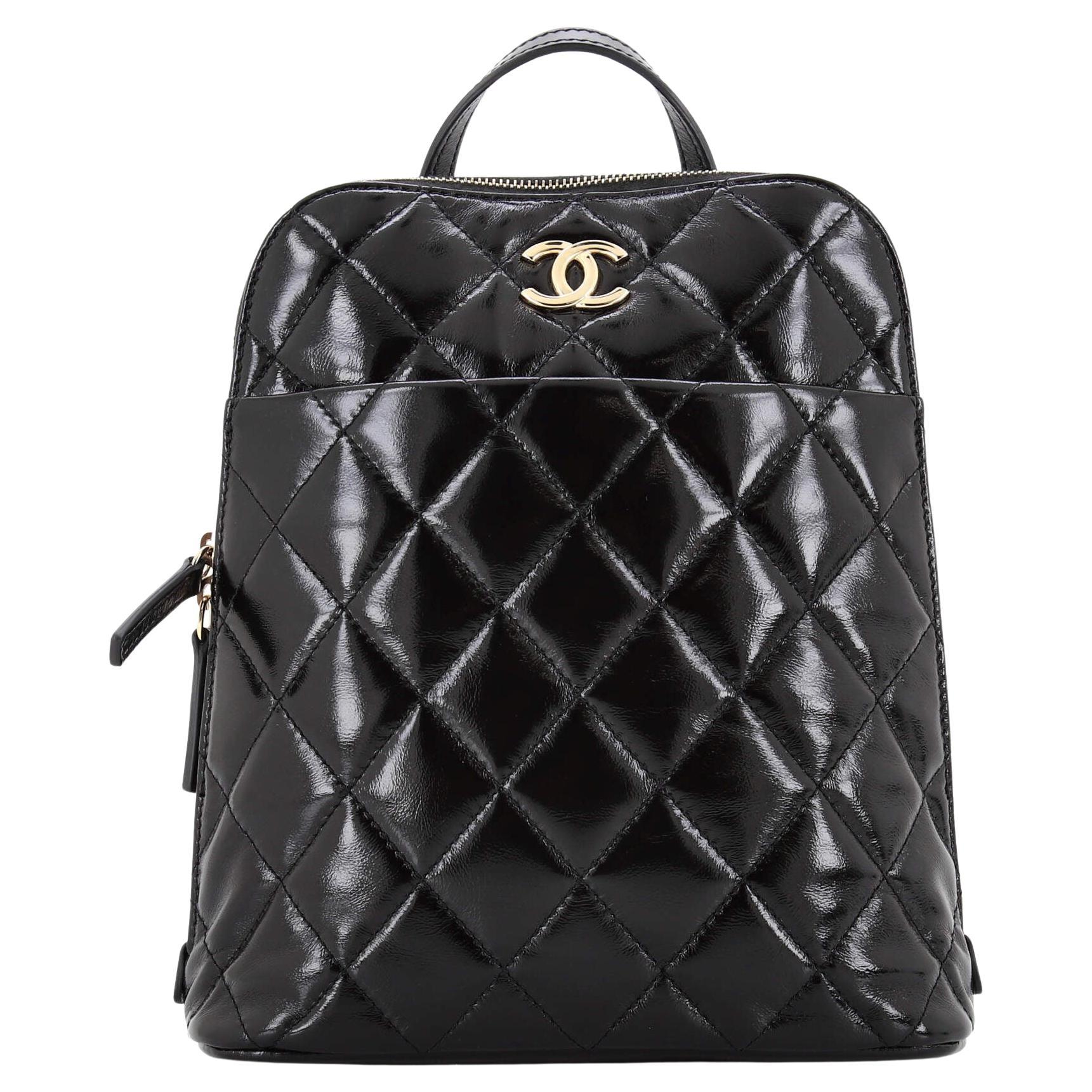 Chanel Black Shiny Calfskin Quilted Small Chanel 22 Tote Bag For Sale at  1stDibs