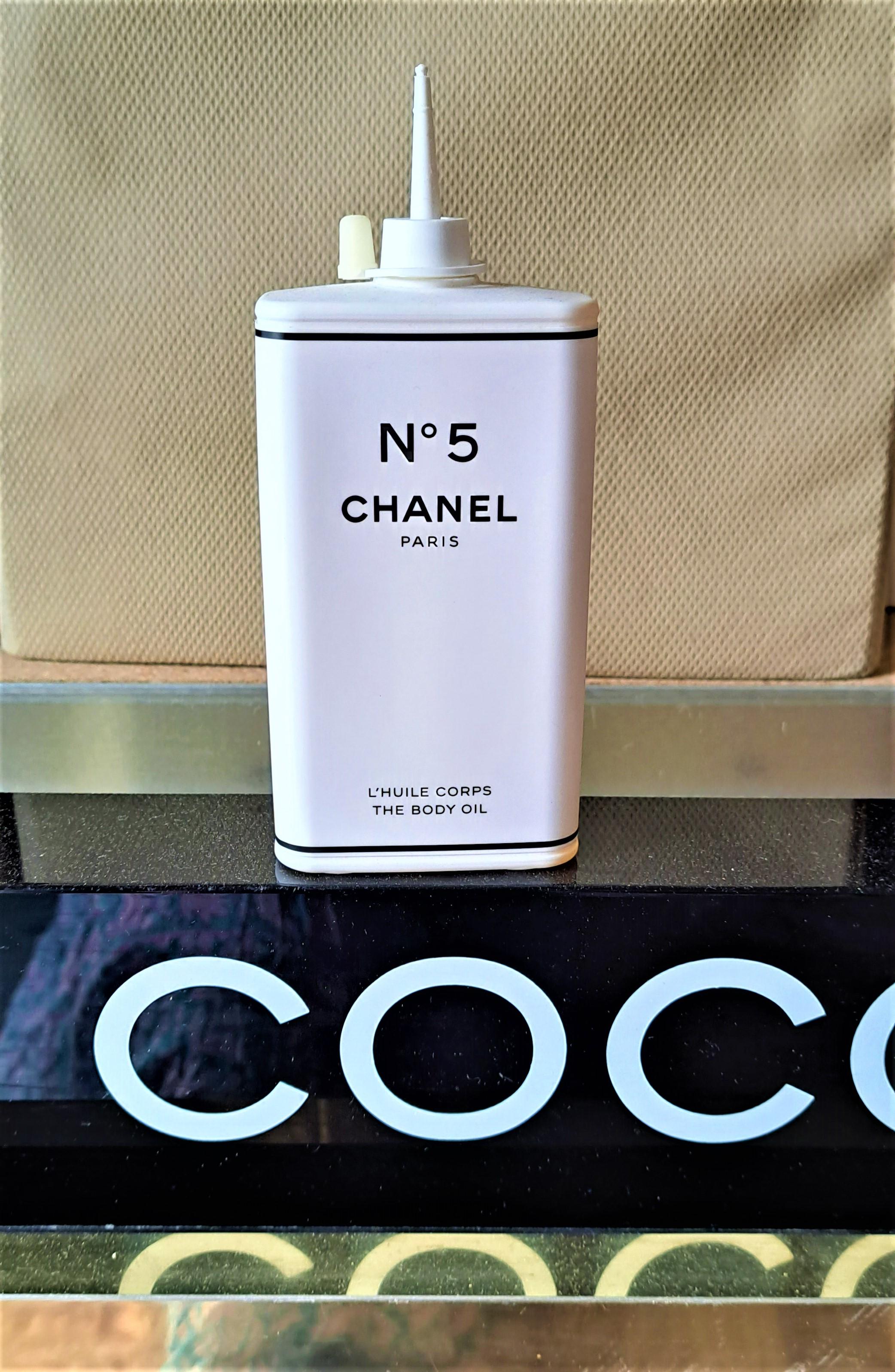 Chanel N°5 Factory Collection Limited Edition The Body Oil & Hair New (Blau) im Angebot