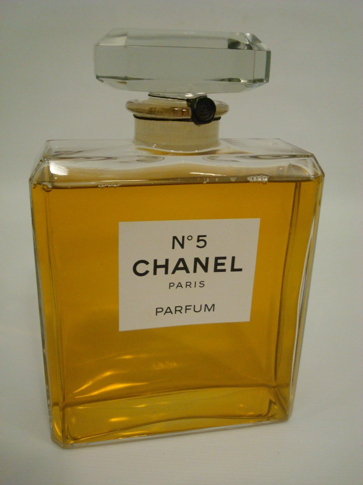 Chanel N5 Huge Store Display Perfume Bottle Advertising, France, 20th Century 4