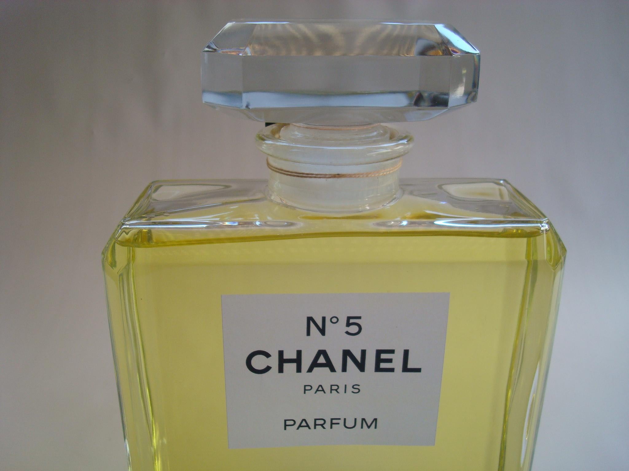 chanel display bottle