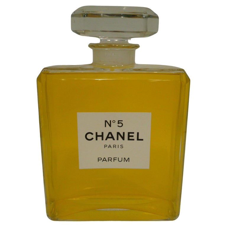 Nelson De La Nuez, Chanel No. 5 Pink with Grey Bottle (2021), Available  for Sale