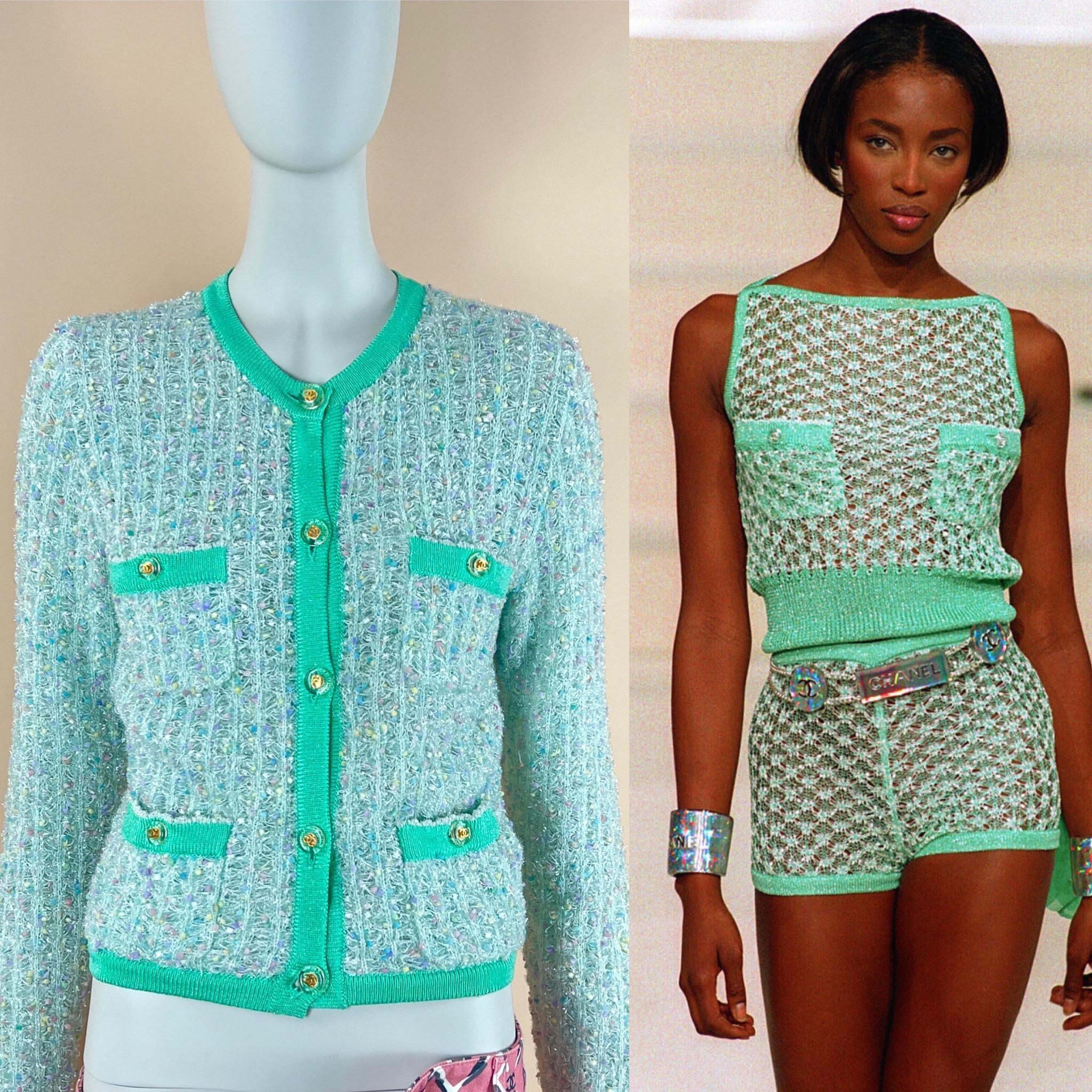 Rarest Chanel vintage cardi jacket from 1994 spring collection. 
- Style as seen on Naomi Campbell on Catwalk!
- CC 64 Karat gold-plated buttons
Size mark 38 fr. Pristine condition.