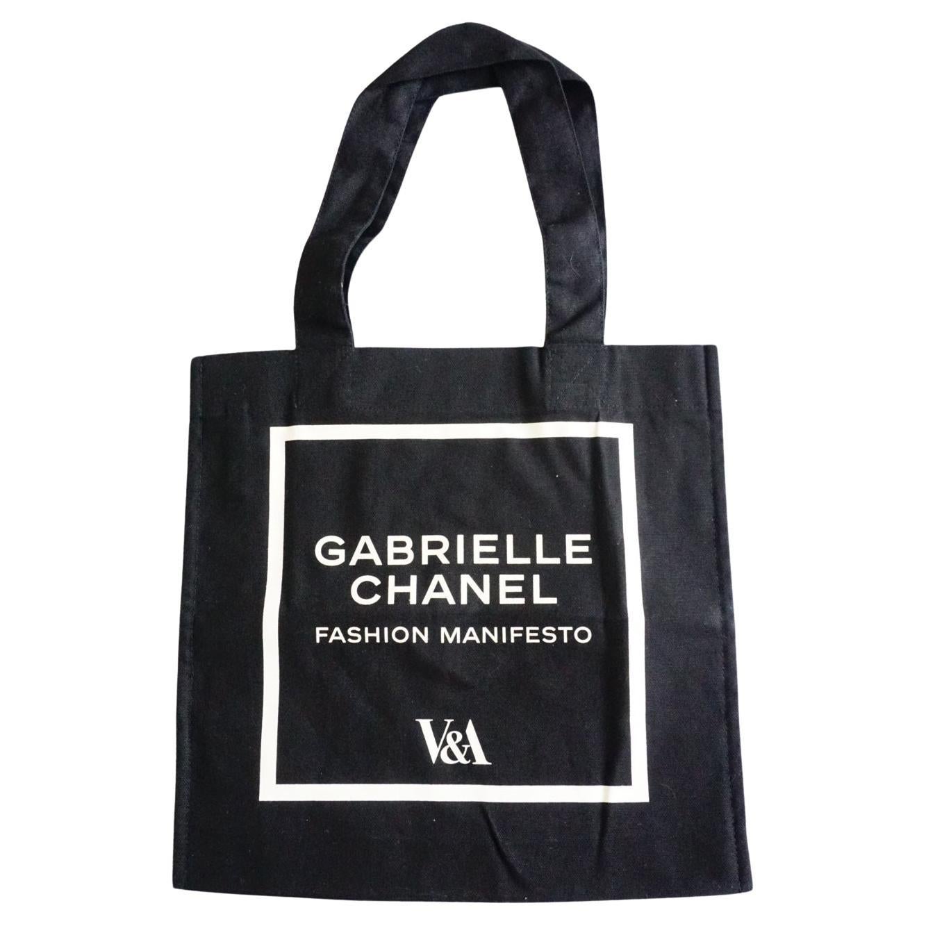 Chanel Natural Black Logo Organic Cotton Canvas Square Tote Bag V&A Handmade New en vente