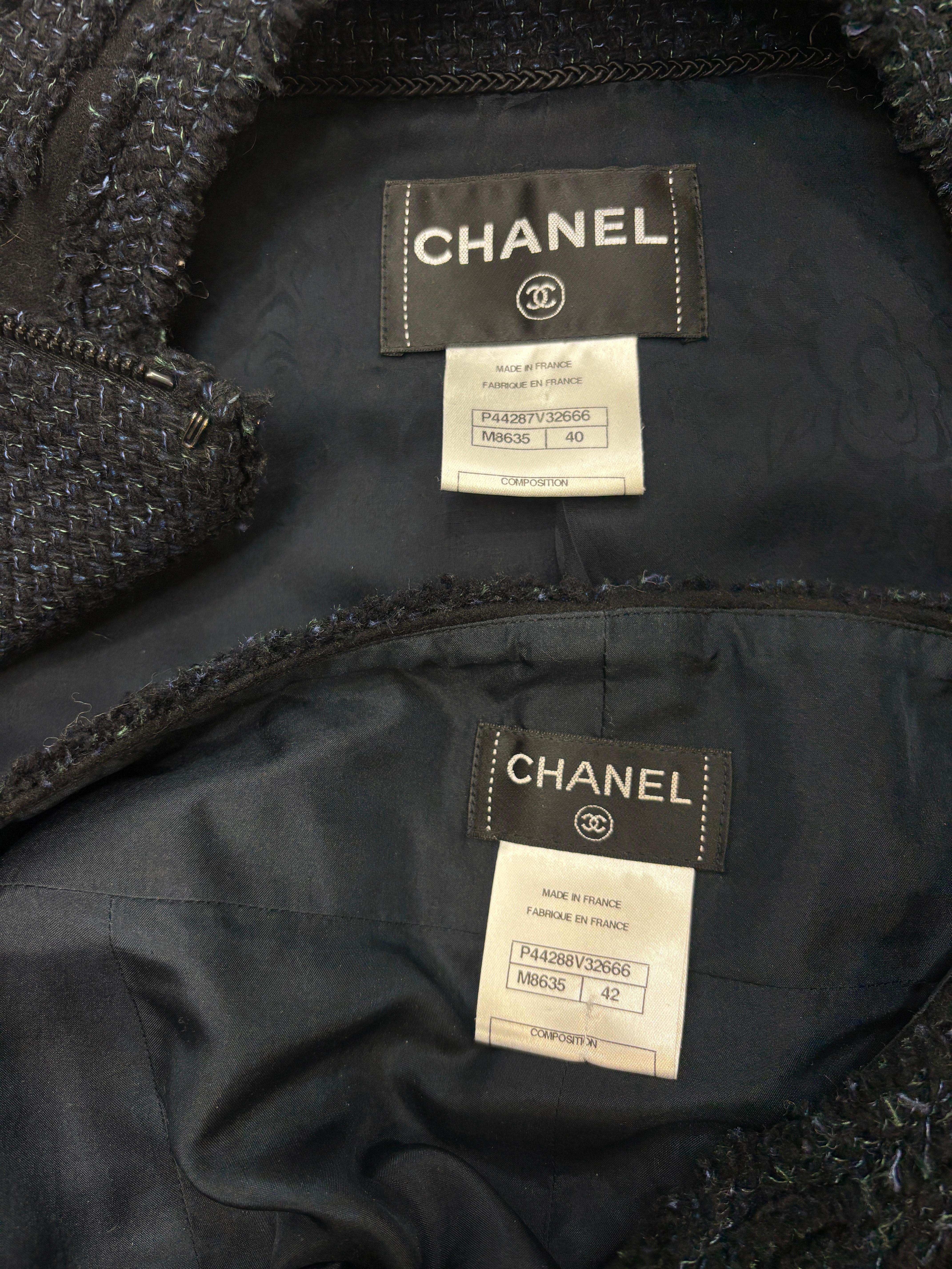 Chanel Navy 2 Piece Suit/Jacket Size 40/Skirt Size 42 For Sale 7