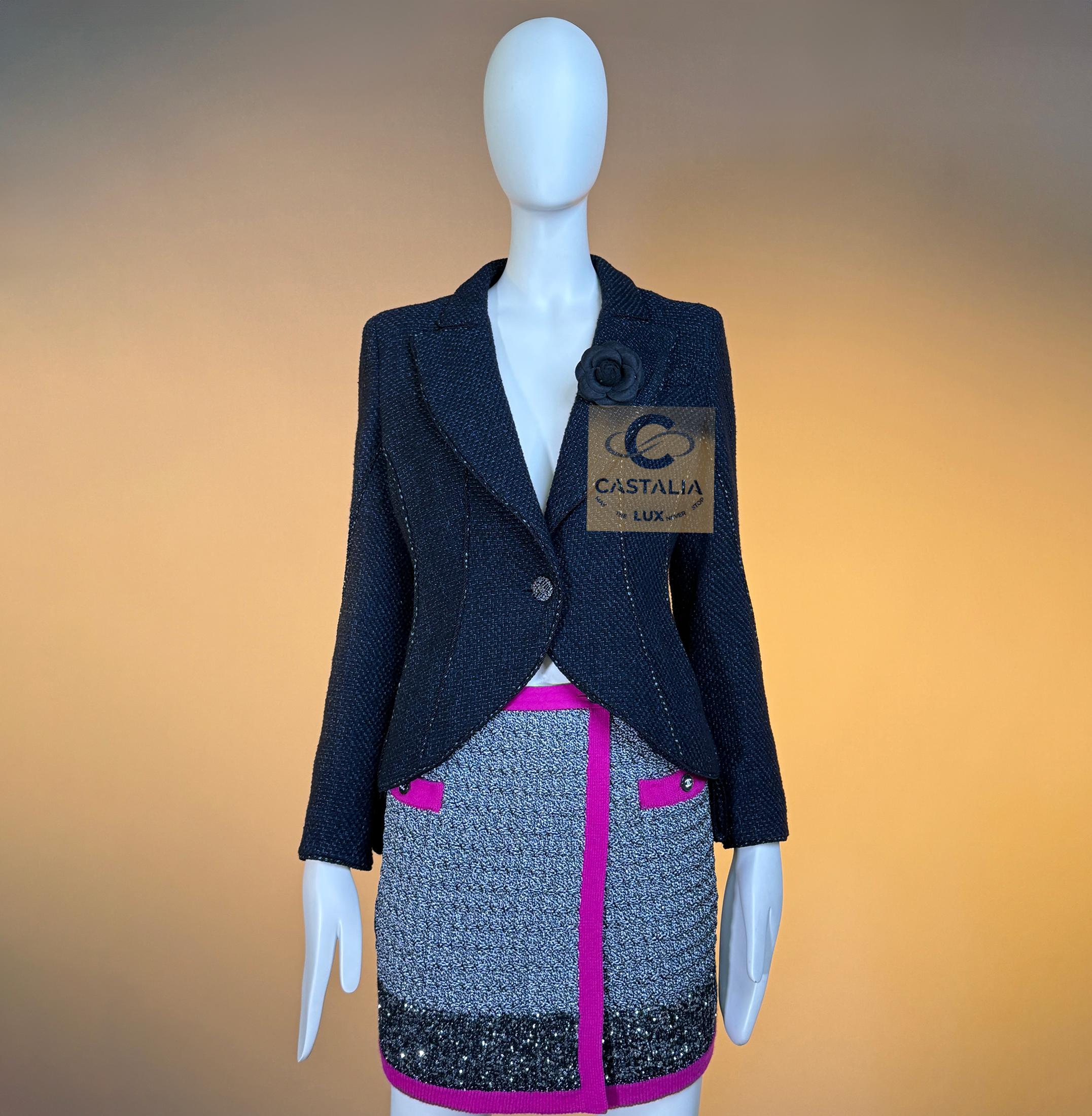 Chanel Giacca in tweed Lesage nera e blu, 38 FR In condizioni Nuovo in vendita a Dubai, AE