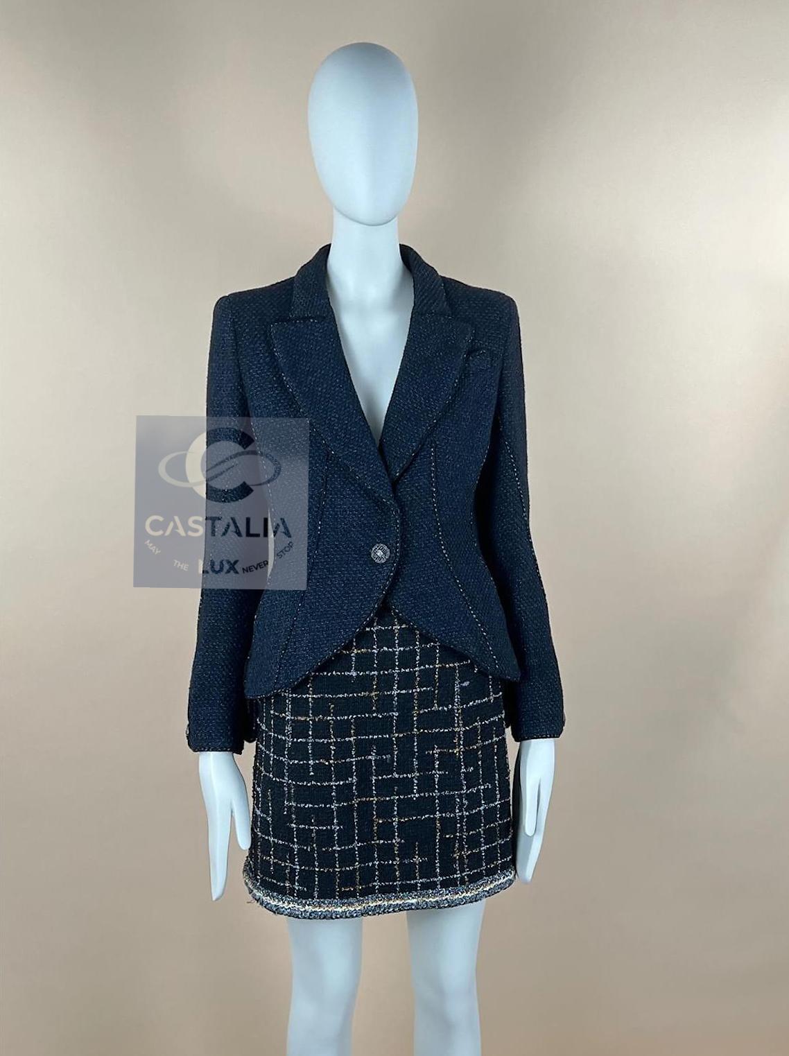 da uomo o donna Chanel Giacca in tweed Lesage nera e blu navy 38 FR in vendita