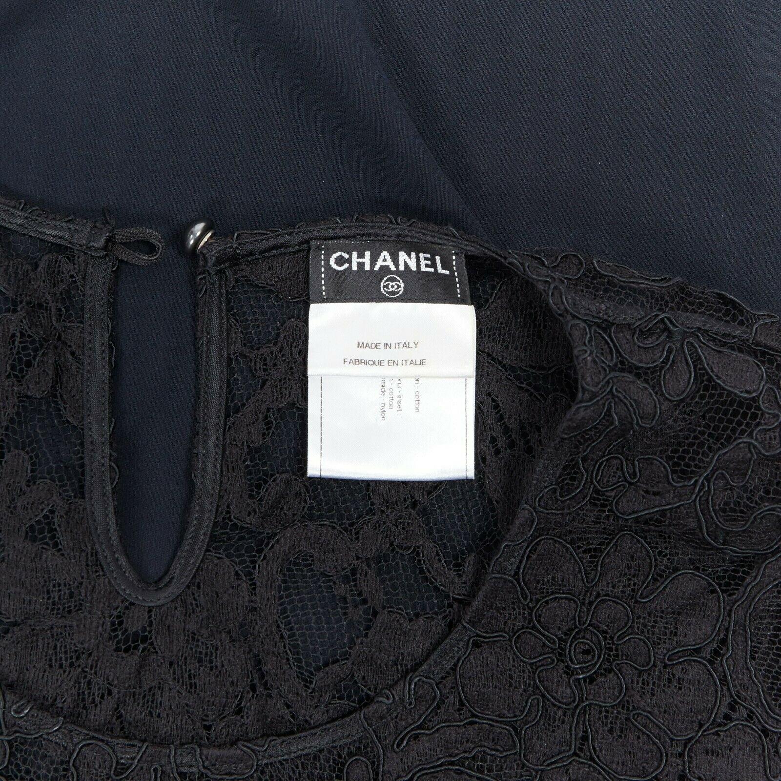 CHANEL top senza maniche in pizzo nero blu navy 100% cotone con scollo a illusione FR36 3