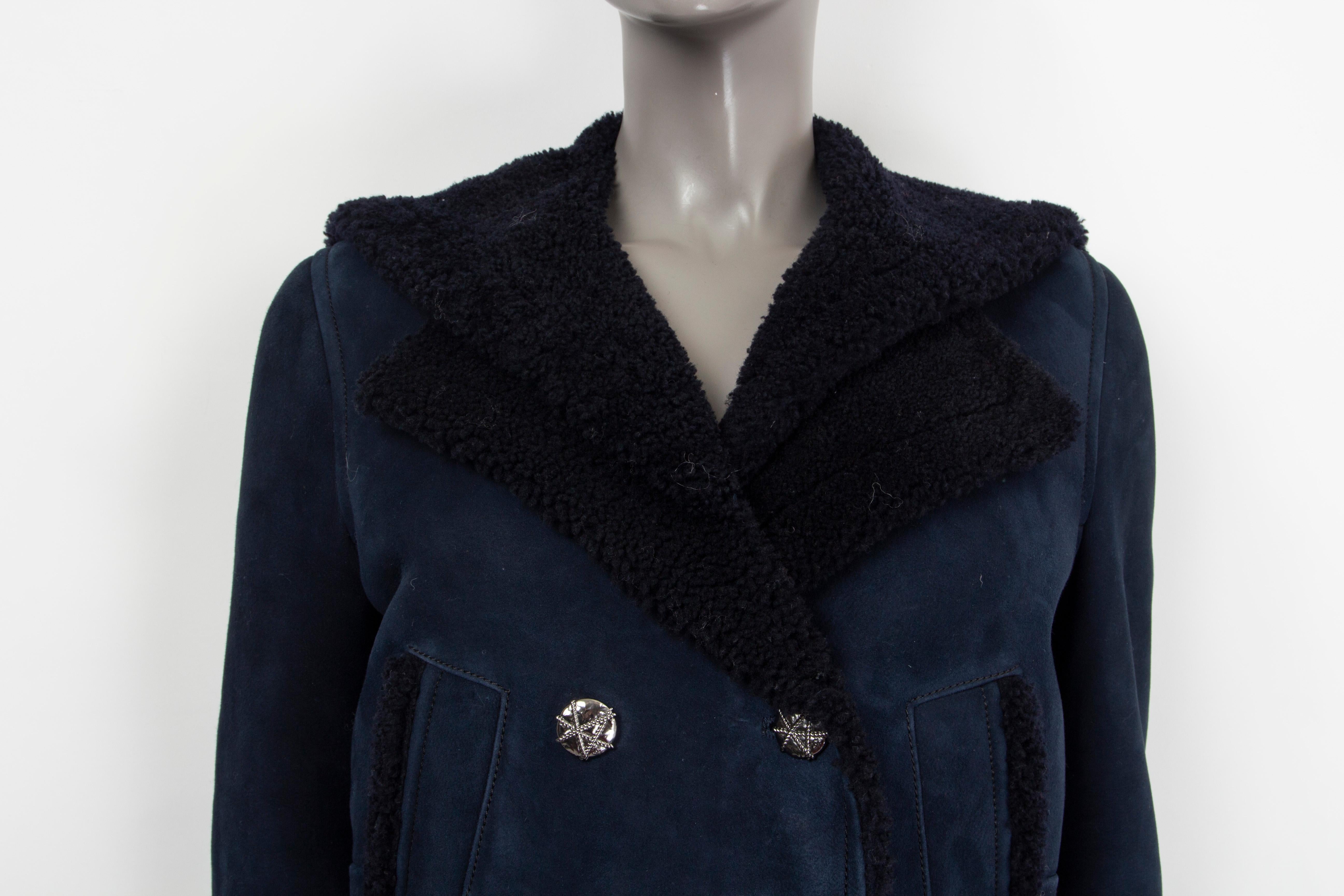 CHANEL navy blue 2018 18A HAMBURG SUEDE & SHEARLING Coat Jacket 38 S For Sale 2