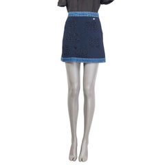 CHANEL navy blue 2018 DENIM TRIM CAMELLIA MINI Skirt 36 XS